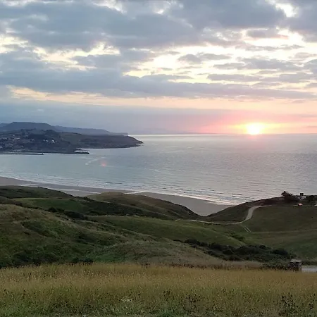 Сasa de vacaciones Casa Familiar En El Centro De Comillas