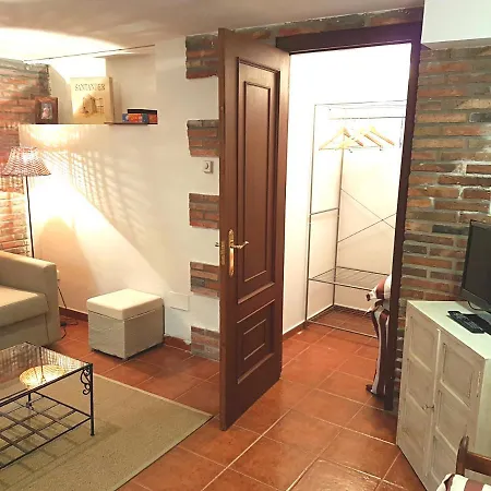 Casa Familiar En El Centro De *